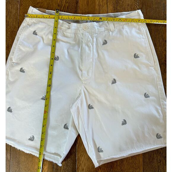 New! J. Crew Embroidered Broken In Chino Shorts Cream Gray Sailboat Sz 38 - Picture 5 of 10